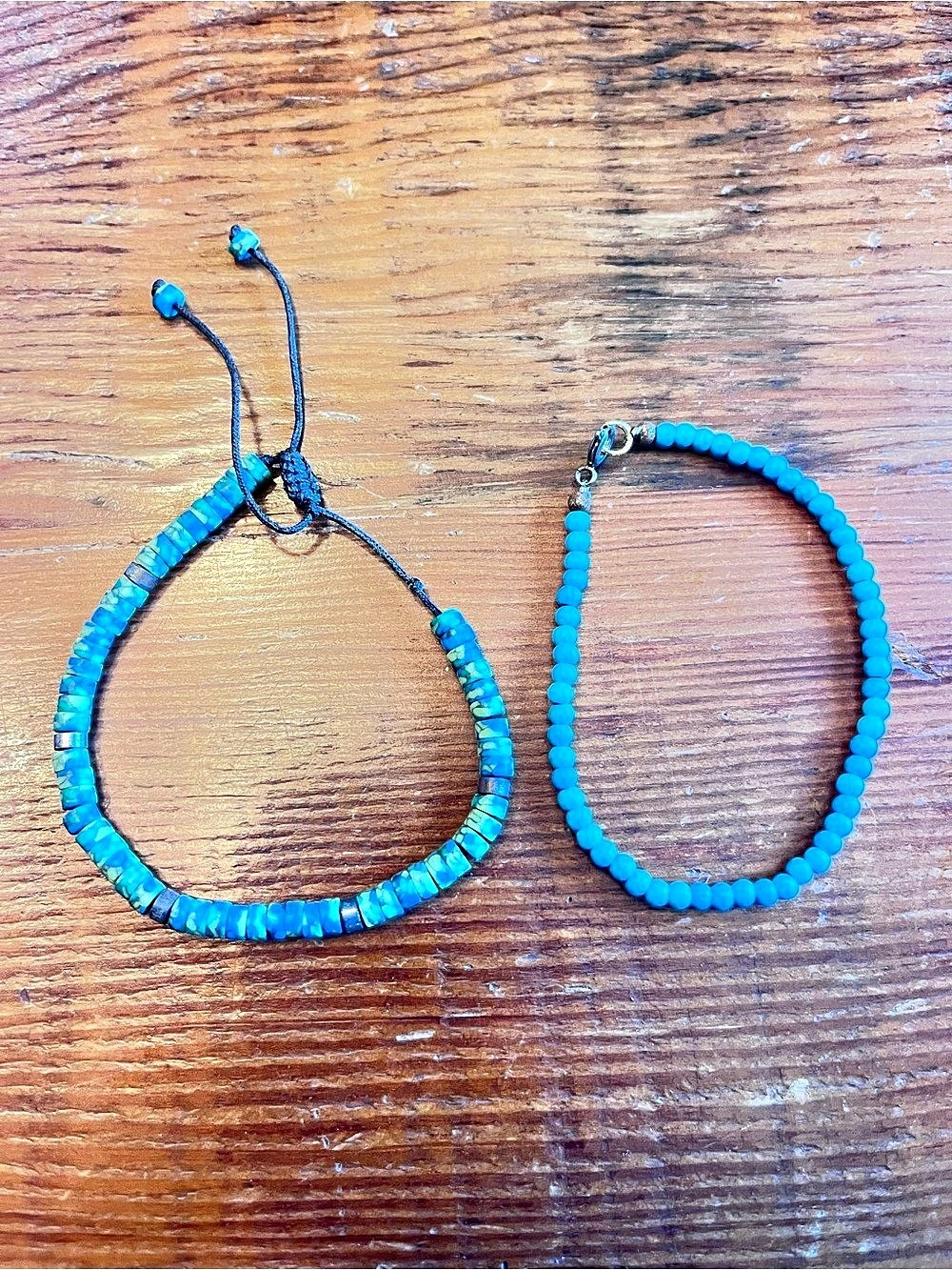 Blue Beaded Bracelet Set Like New